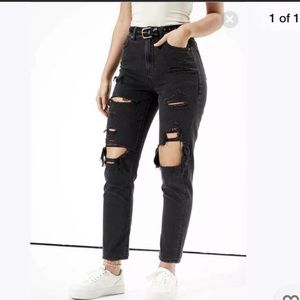 American Eagle distressed mom jean